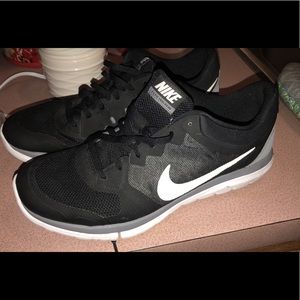 Men’s Nike shoes